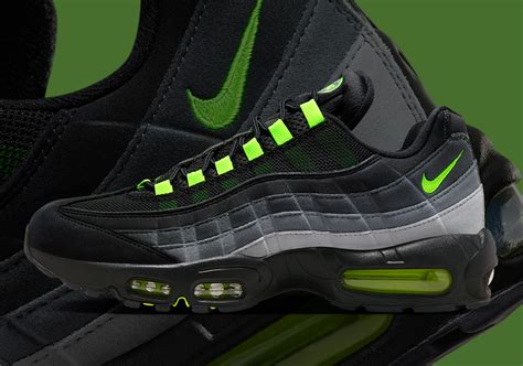 nike schwarz neon|Nike air max neon.